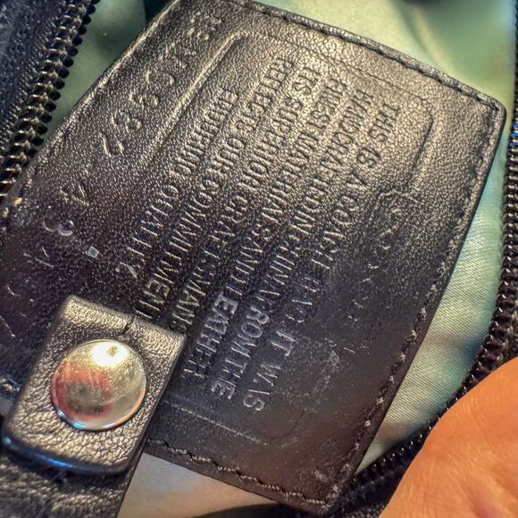 🖤 COACH Signature C Canvas Crossbody Bag | Y2K Black Monogram Messenger - Picture 4 of 4